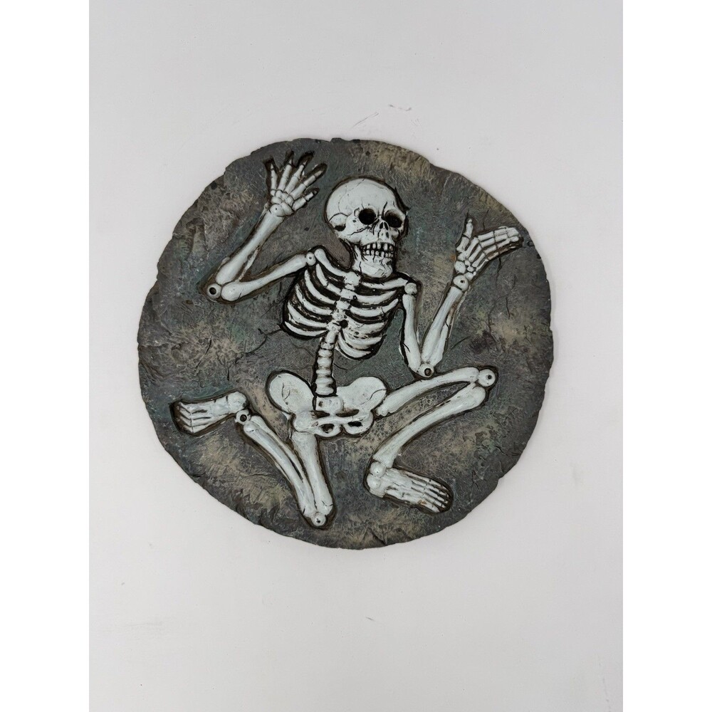 Skeleton stepping stone Halloween Outdoor/Wall Decor 10" x 1"